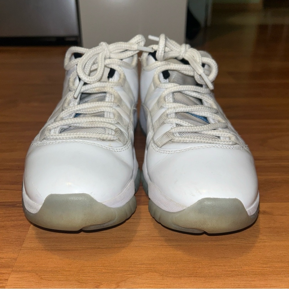 Jordan 11 - Picture 5 of 9